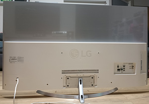 OLED-телевизор LG 55 дюймов (7 фото из 10)
