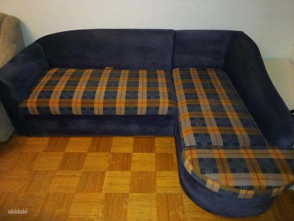 Красивый чистый раскладной угловой диван с ящиком для белья (фото #1)
