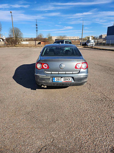 Volkswagen Passat 2,0 Diesel Avtomat (4 foto / 8)