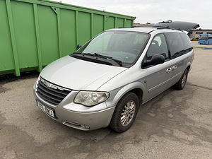 Chrysler Voyager 2.8 D. Автомат (1 фото из 9)