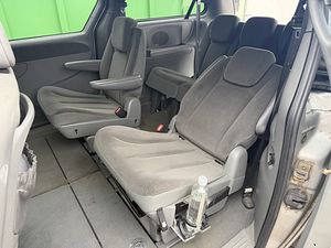 Chrysler Voyager 2.8 D. Автомат (4 фото из 9)