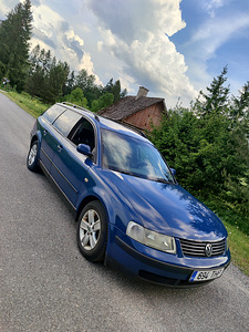 Volkswagen Passat 1.9 81kw (2 foto / 6)