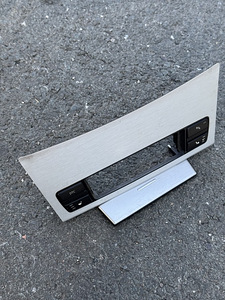E60 / E61 Salongi liistud (brushed aluminium) (2 foto / 2)