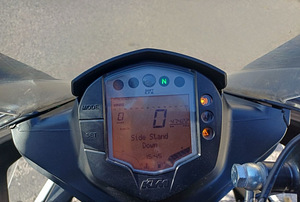 KTM RC 390 (4 foto / 4)