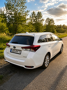 Toyota auris 1.8 HÜBRIID hybrid LPG (3 foto / 4)