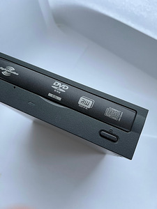 DVD/CD-R Drive [SHW-16H5S] (1 foto / 3)