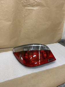 BMW E60 originaal tagatuled (2 foto / 8)