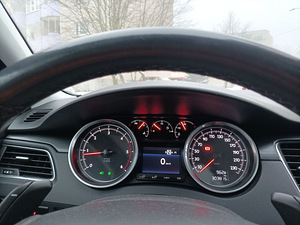 Peugeot 508 sw 1.6 82kw (8 foto / 10)