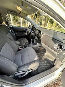 Toyota Auris 1,4 66kw D4D (6 foto / 7)