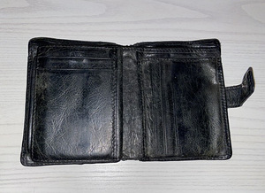 Pepe Jeans nahast rahakott (3 foto / 5)
