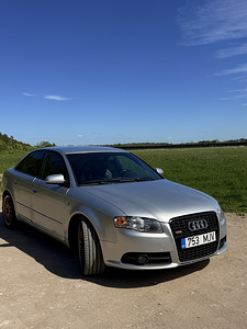 Audi A4 (3 foto / 11)