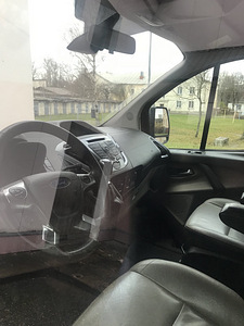 Ford Tourneo Custom (6 foto / 6)