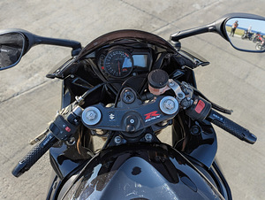Suzuki GSX-R 1000 K5 R4 131kW (8 foto / 10)