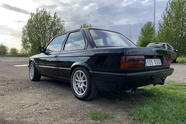 BMW 318i 1988 года (фото #2)