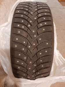 BRIDGESTONE 205/55R16 94T SPIKE 3 XL naasterehvid (1 foto / 3)