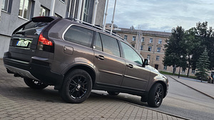 Volvo xc90 (2 фото из 8)