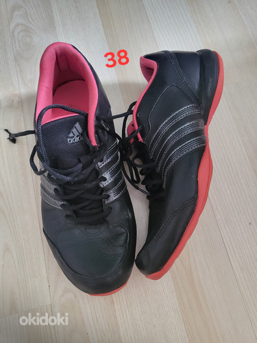 Adidas tossud