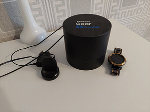 Samsung Gear S3 frontier (1 фото из 2)