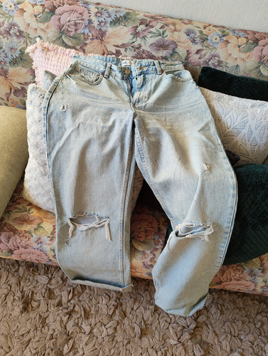 Zara женские джинсы р.40