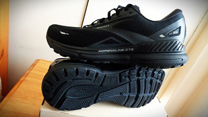 №45(stm 29sm)-BROOKS Adrenaline GTS*23(USA) (7 foto / 10)