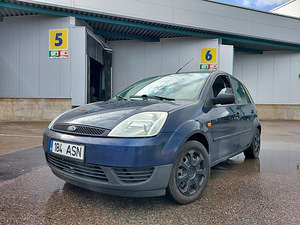 Ford Fiesta manuaal bensiin 650 tingi (2 foto / 8)