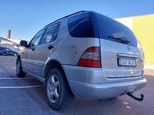MERCEDES-BENZ ML 320 LPG 160kw ATM ÜV 2023 apr (7 foto / 10)