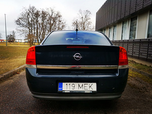 Opel Vectra C 2003 2.2 108 kw värske üv 2025 (11 foto / 14)