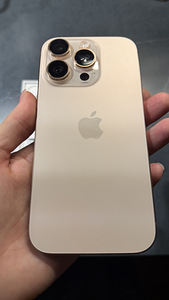 iPhone 16 Pro 256gb Titanium (4 foto / 8)