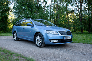 Škoda Octavia Universaal 1.2tsi автомат (2 фото из 4)