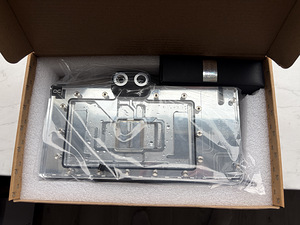 Alphacool Core GeForce RTX 4090 Suprim with Backplate (1 foto / 2)