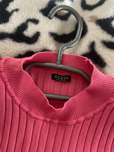 Свитер Guess S (2 фото из 4)