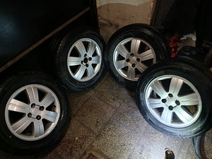 Toyota veljed+ rehvid (1 foto / 10)