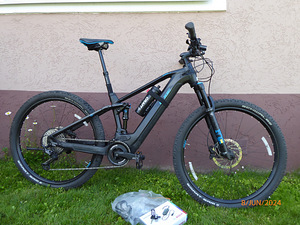 OOTEL.ELEKTRIJALGRATAS CUBE FULL SUSPENSIOON (3 foto / 5)