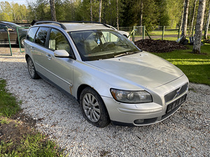 Varuosadeks Volvo V50 2.4 125kw manuaal (6 foto / 10)