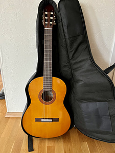 Yamaha C40 КЛАССИЧЕСКАЯ ГИТАРА (4 фото из 7)