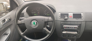 Škoda Fabia 2004 1,2 benz (4 foto / 11)