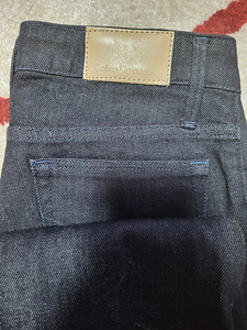 Calvin Klein Jeans (2 foto / 3)