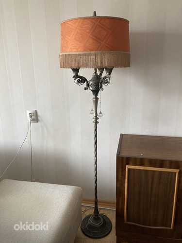 Наполная лампа (фото #1)