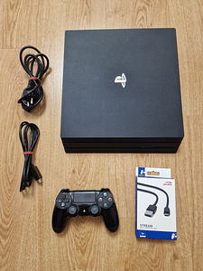 Sony PlayStation 4 ( PS4 Pro ) 1TB (1 foto / 7)