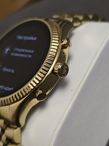 Nutikell Michael Kors Access Lexington Gen 5 MKT5078 (4 foto / 10)