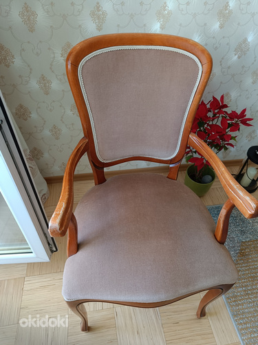 Деревянные стулья 2 штуки (фото #1)