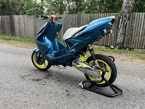 Yamaha Aerox (5 foto / 10)