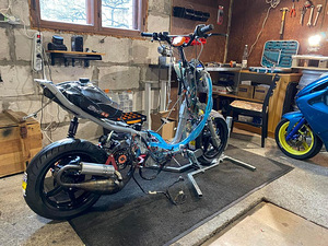Aprilia sr50r 70cc (8 foto / 10)
