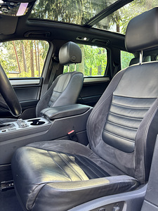 Volkswagen Touareg Black Adventure 3.0 180kW (15 foto / 15)