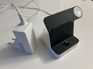 Belkin iPhone ja iWatch laadija (1 foto / 3)