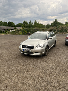 M:Toyota avensis (2 foto / 4)