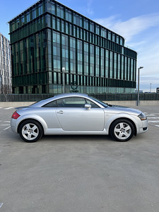 AUDI TT QUATTRO 226900 LS (3 foto / 10)