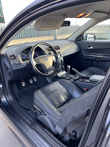 Volvo C30 R-Design 1.6 8kw 2010 (8 foto / 10)