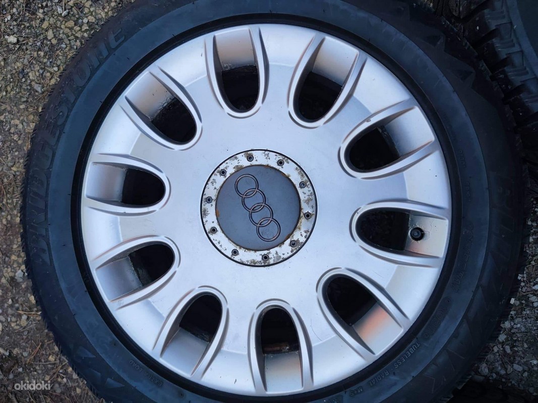 17" оригинальные диски Audi 5x112 + шипованная резина (фото #1)