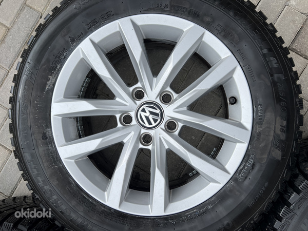 16" оригинальные диски Volkswagen 5x112 + шипованные шины 215/60/16 (фото #3)